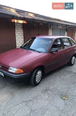 Седан Opel Astra 1992 в Киеве