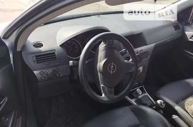 Універсал Opel Astra 2005 в Одесі