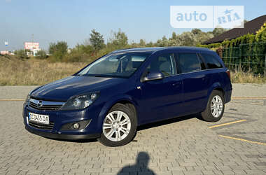 Универсал Opel Astra 2010 в Стрые