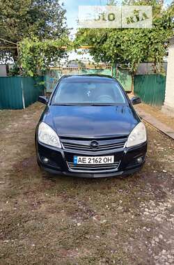 Хэтчбек Opel Astra 2008 в Днепре