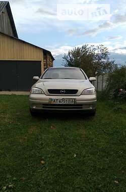 Седан Opel Astra 2008 в Ивано-Франковске