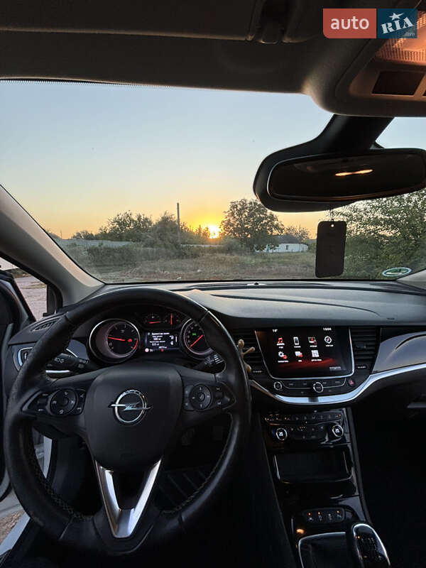 Універсал Opel Astra 2019 в Дніпрі