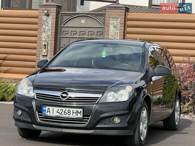 Opel Astra 2013