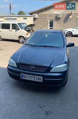 Седан Opel Astra 2006 в 