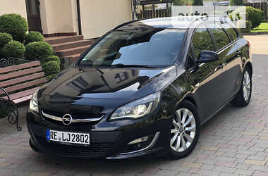 Универсал Opel Astra 2012 в Стрые