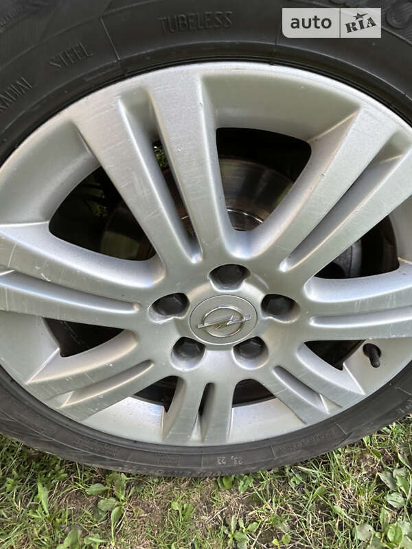 Универсал Opel Astra 2009 в Косове