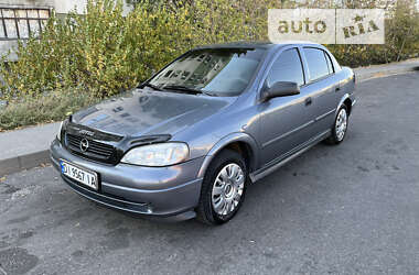 Седан Opel Astra 2008 в Сумах