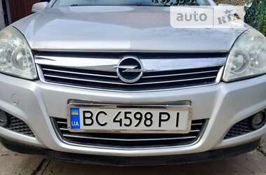 Хэтчбек Opel Astra 2007 в Львове