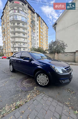 Хэтчбек Opel Astra 2005 в Ивано-Франковске