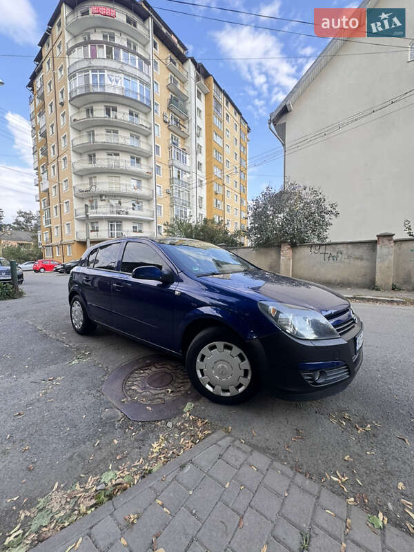 Хетчбек Opel Astra 2005 в Івано-Франківську