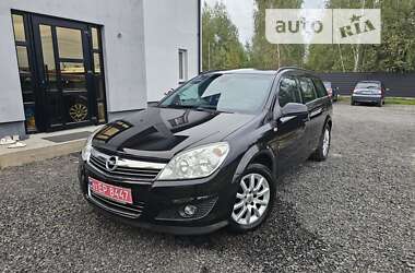 Универсал Opel Astra 2009 в Любешове