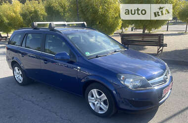 Універсал Opel Astra 2010 в Запоріжжі