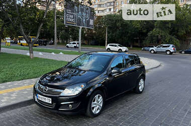 Хэтчбек Opel Astra 2013 в Одессе