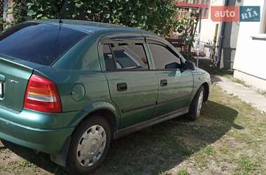 Хэтчбек Opel Astra 1999 в 