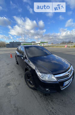 Хэтчбек Opel Astra 2007 в Макарове