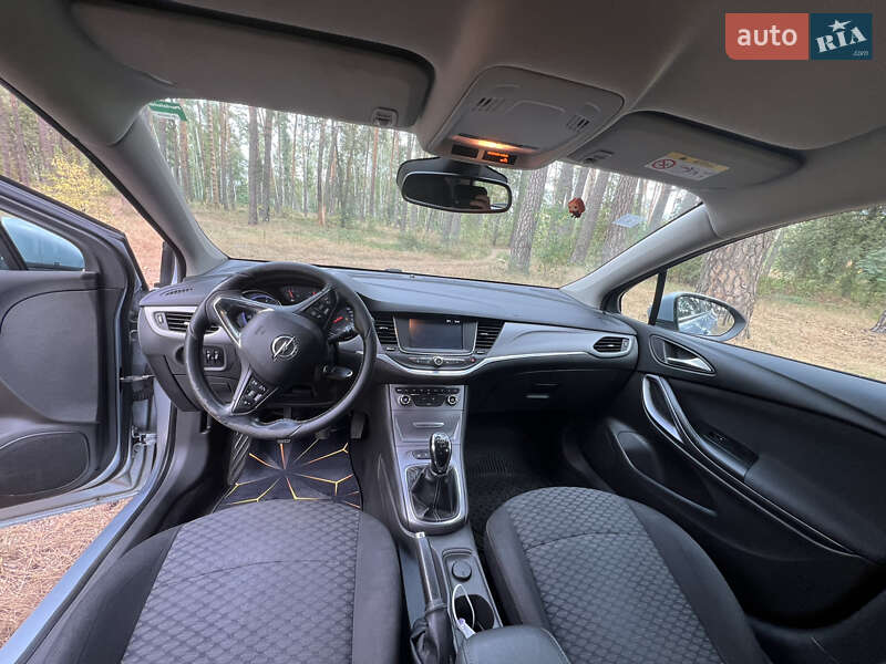 Універсал Opel Astra 2016 в Чернігові