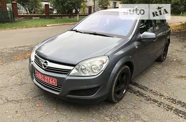 Хэтчбек Opel Astra 2008 в Дубно