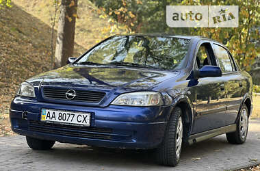 Седан Opel Astra 2003 в Києві