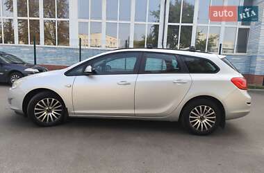 Универсал Opel Astra 2012 в Бердичеве