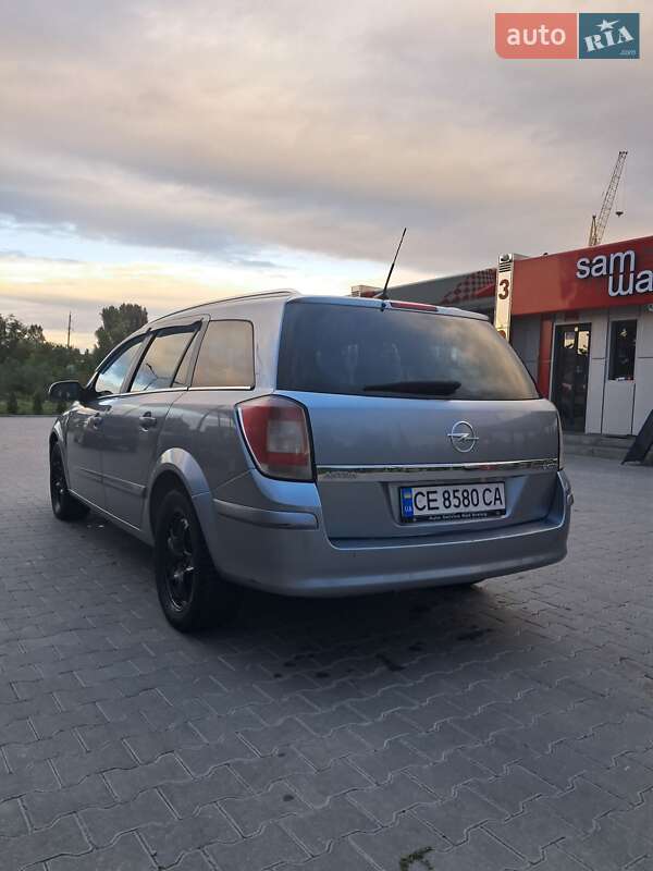 Универсал Opel Astra 2008 в Виньковцах