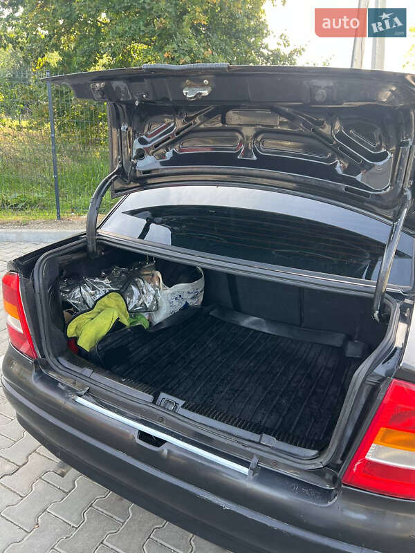 Седан Opel Astra 2007 в Бориславе