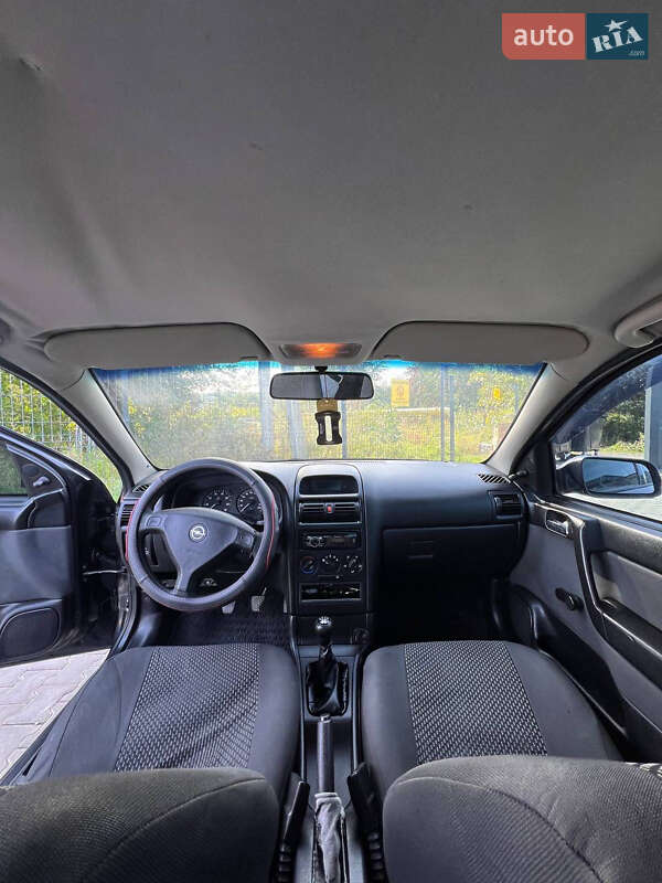 Седан Opel Astra 2007 в Бориславе