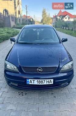 Хэтчбек Opel Astra 1998 в Кицмани