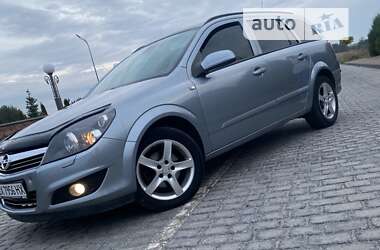 Універсал Opel Astra 2008 в Шепетівці