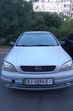 Седан Opel Astra 2004 в Киеве