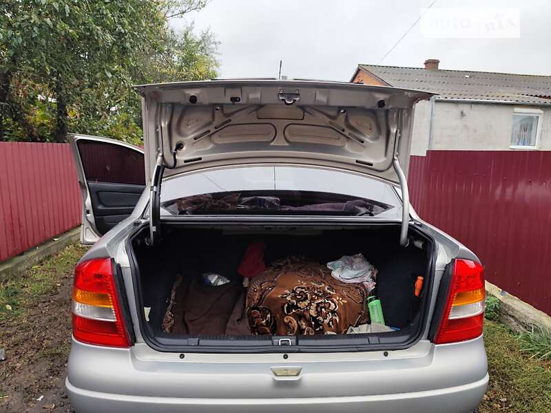 Седан Opel Astra 2007 в Бердичеві