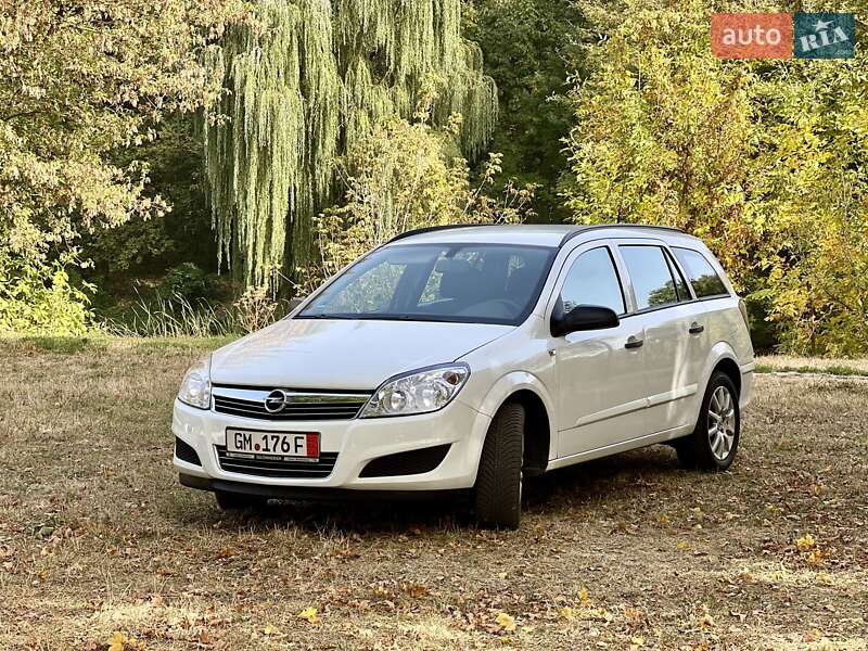 Универсал Opel Astra 2010 в Нежине фото 2 Универсал Opel Astra 2010 в Нежине
