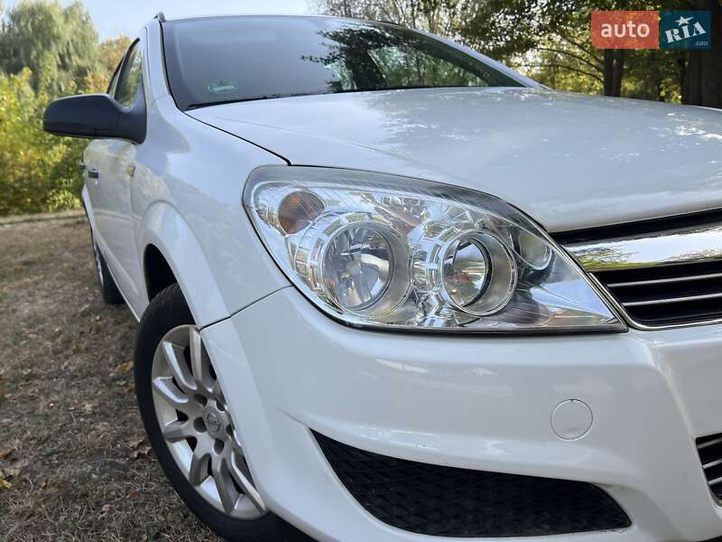 Универсал Opel Astra 2010 в Нежине фото 18 Универсал Opel Astra 2010 в Нежине