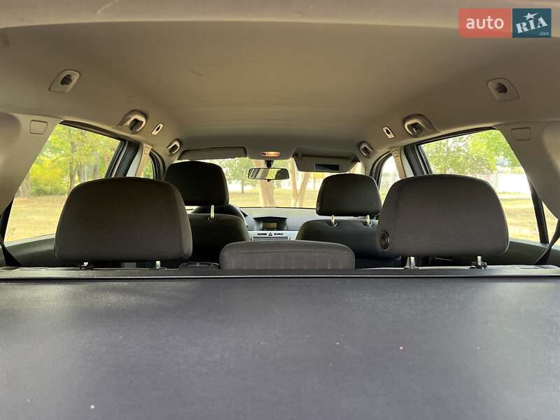 Универсал Opel Astra 2010 в Нежине фото 43 Универсал Opel Astra 2010 в Нежине