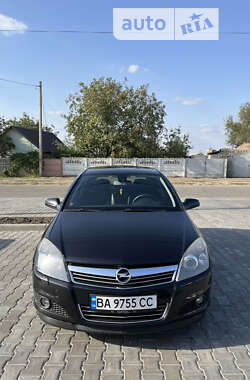 Хэтчбек Opel Astra 2009 в Александрие