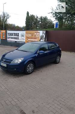 Хэтчбек Opel Astra 2005 в Ровно