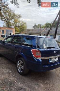 Универсал Opel Astra 2010 в 