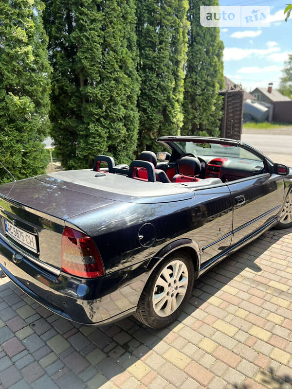 Кабриолет Opel Astra 2003 в Вараше