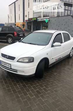 Седан Opel Astra 2003 в Любешові