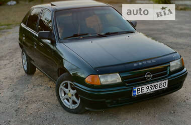 Хэтчбек Opel Astra 1994 в Николаеве