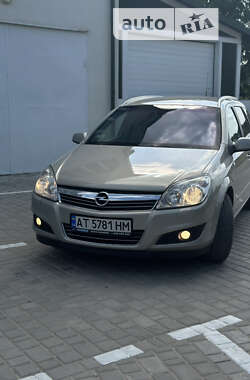 Універсал Opel Astra 2008 в Коломиї