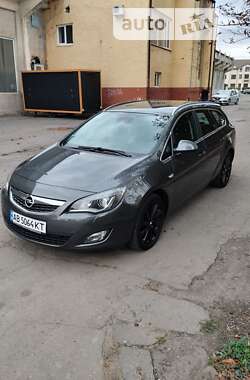 Універсал Opel Astra 2011 в Вінниці