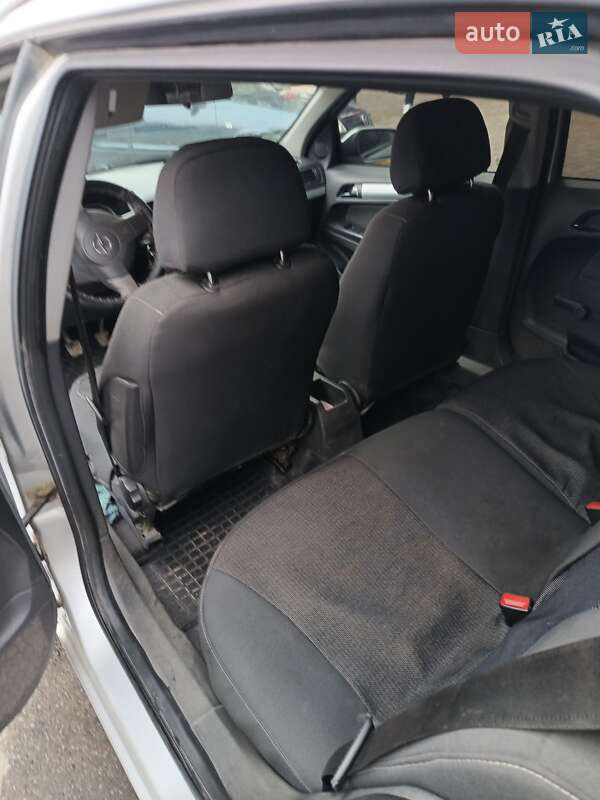 Универсал Opel Astra 2005 в Надворной фото 2 Универсал Opel Astra 2005 в Надворной