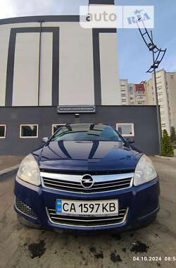 Універсал Opel Astra 2007 в Черкасах