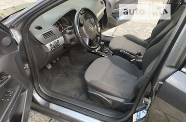 Универсал Opel Astra 2010 в Перемышлянах