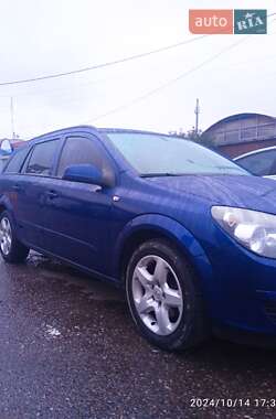 Универсал Opel Astra 2005 в Коростене