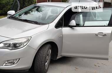 Хэтчбек Opel Astra 2010 в Бердичеве