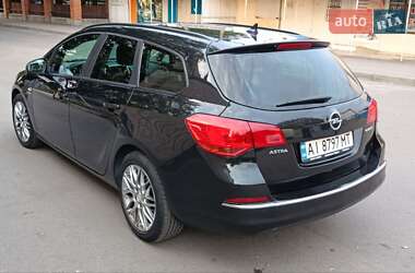 Универсал Opel Astra 2013 в Фастове