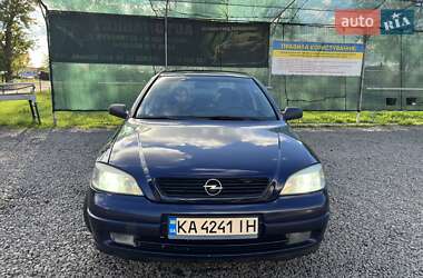 Седан Opel Astra 2000 в 
