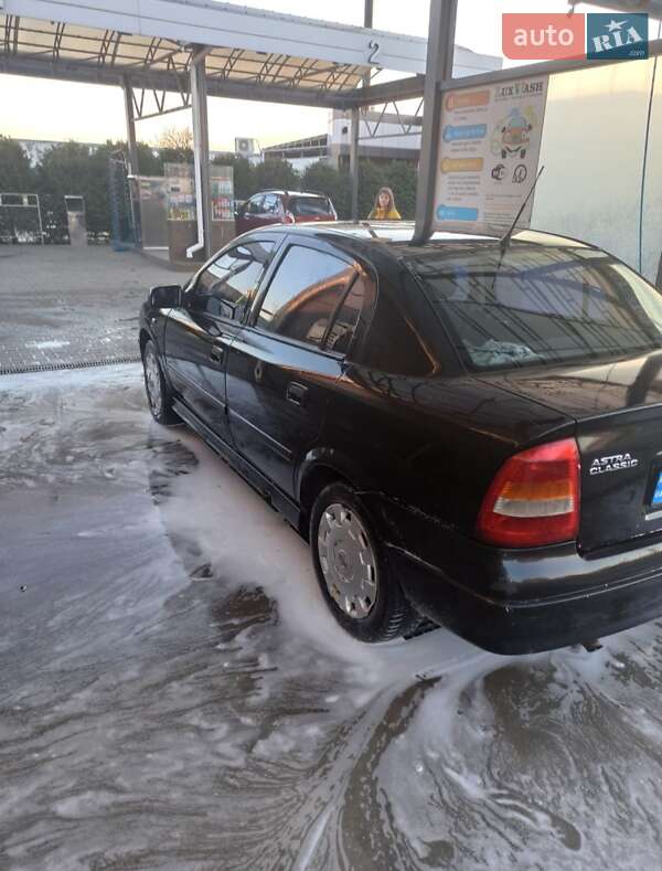 Седан Opel Astra 2007 в Беляевке