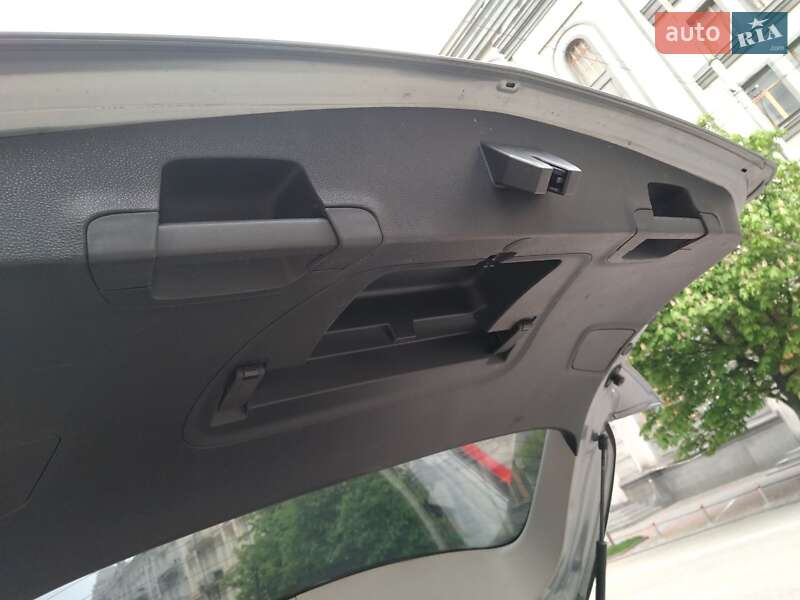 Универсал Opel Astra 2011 в Киеве